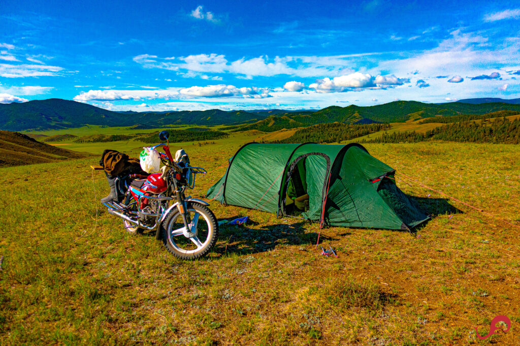 Using a Hilleberg tent while exploring Mongolia © Sten Johansson